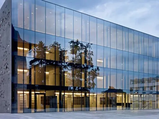 Фасадне скління