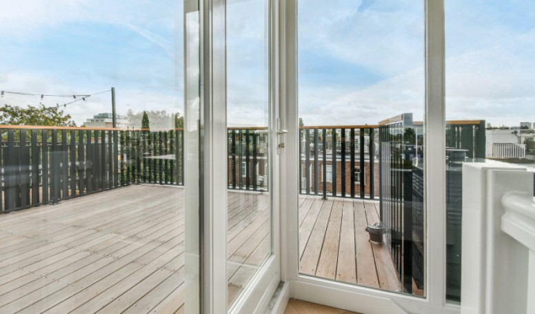 двері на терасу