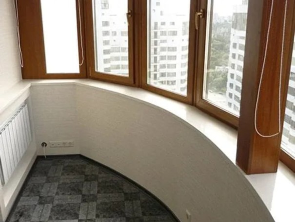 Еркерні балкони ТМ вікна КОРСА