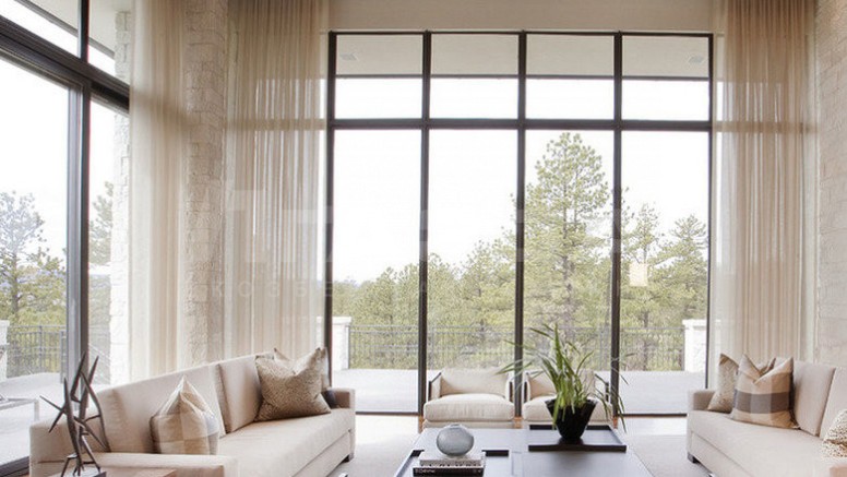 французькі вікна від підлоги до стелі