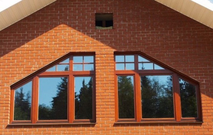 Вікна трапецієподібні