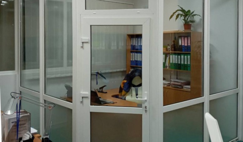 Пластикові перегородки