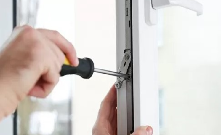 Регулювання вікон та дверей КОРСА