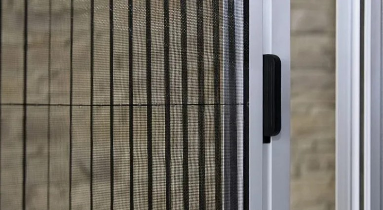 москітна сітка для дверей