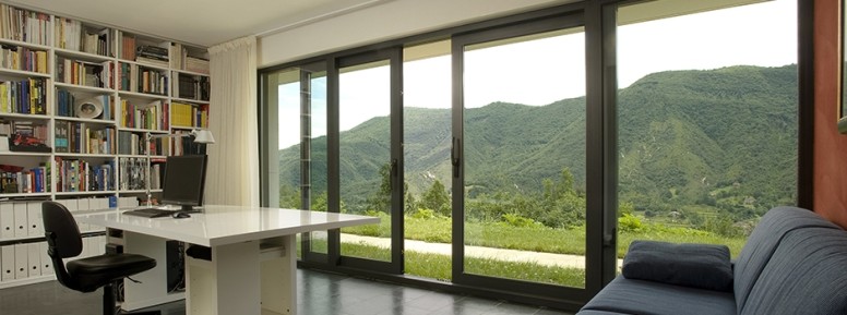 Розсувні двері SWS