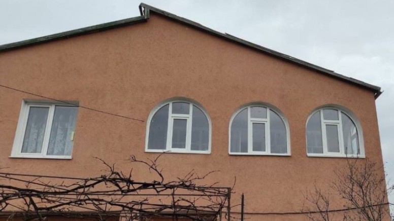 купити ПВХ арочні вікна